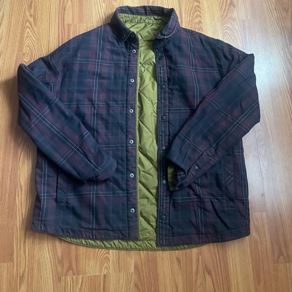 The North Face Green Lightweight Quilted Jacket - Picture 2 of 2